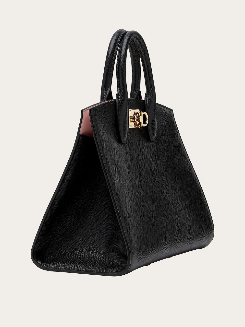 FERRAGAMO Women Ferragamo Studio Box bag (M) Noir 210398 740941