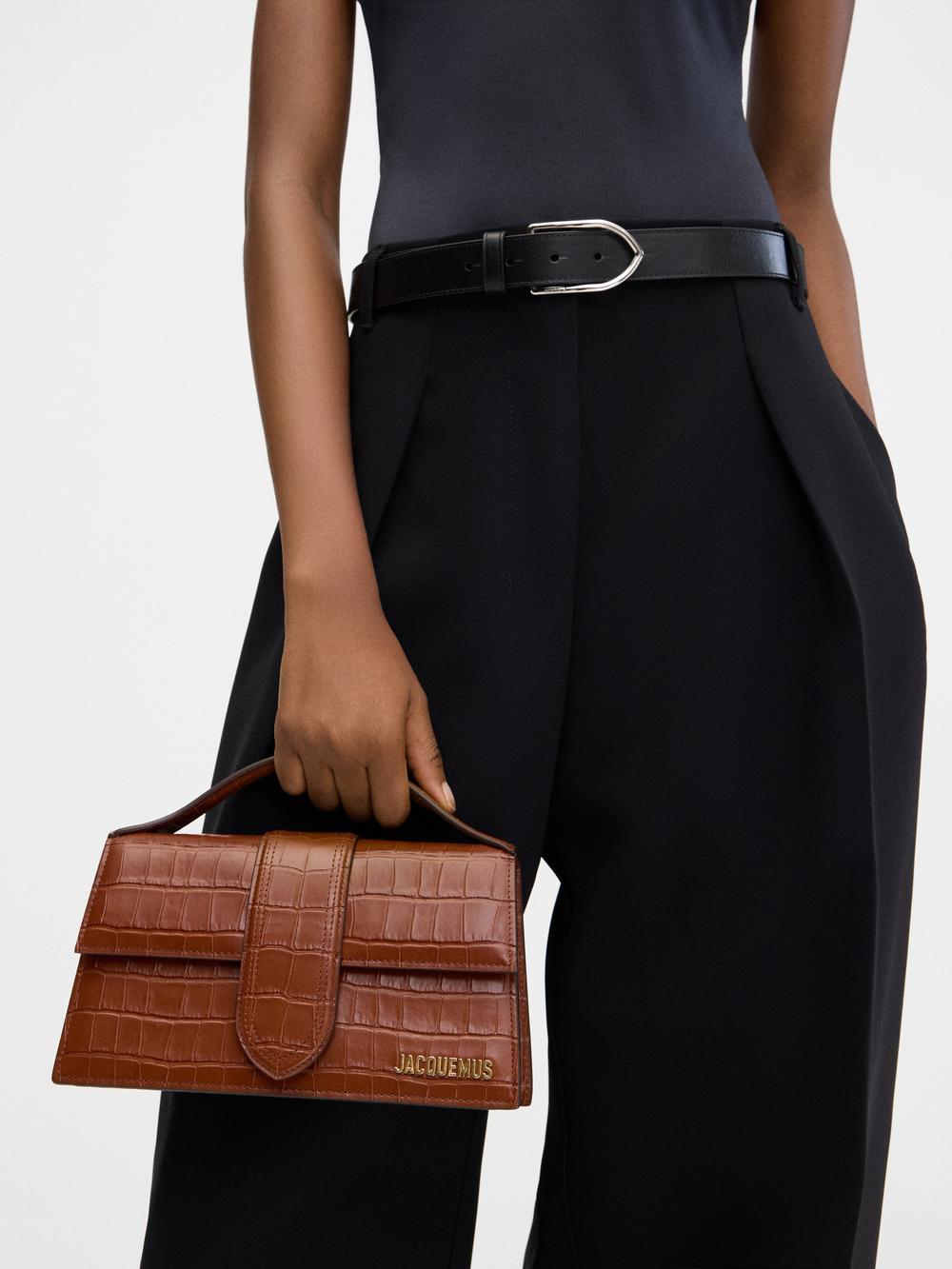 JACQUEMUS Women The large Bambino Brown 213BA007-3223-850