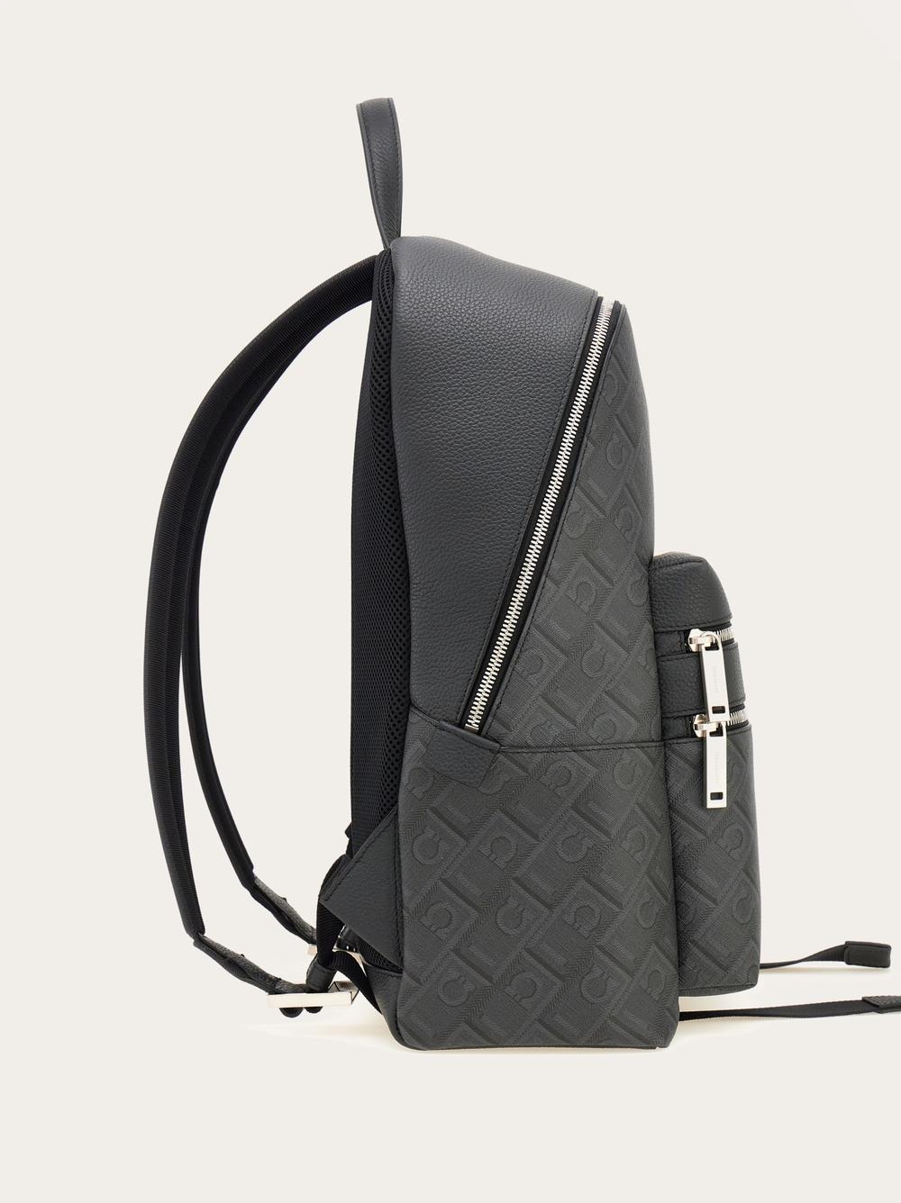 FERRAGAMO Men Gancini Backpack Black/Grey 241366 779699