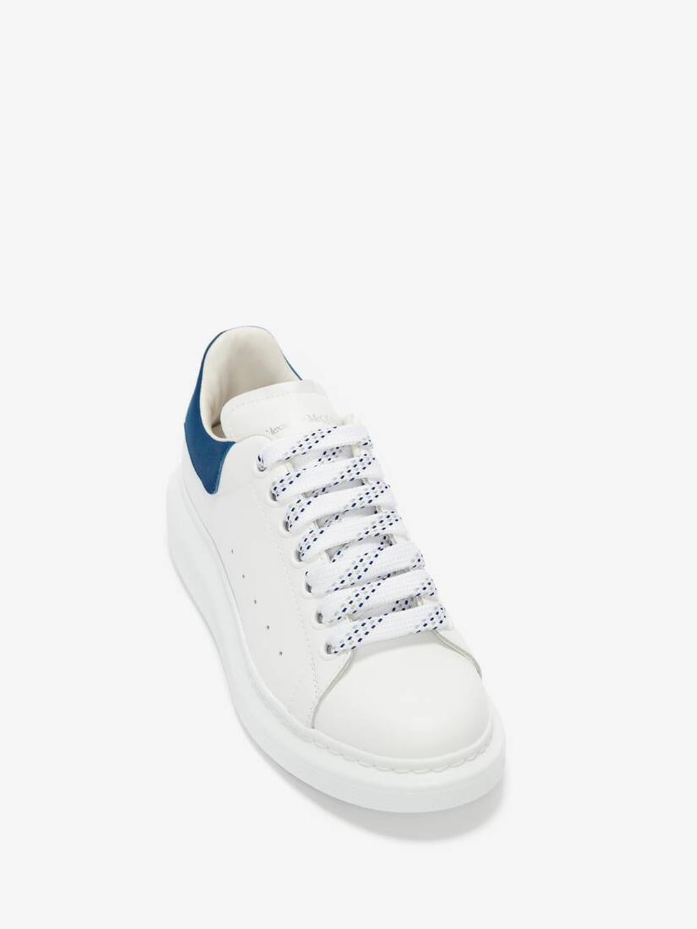 ALEXANDER MCQUEEN Men Oversized Sneaker in White/paris Blue White/Paris 553680WHGP79086