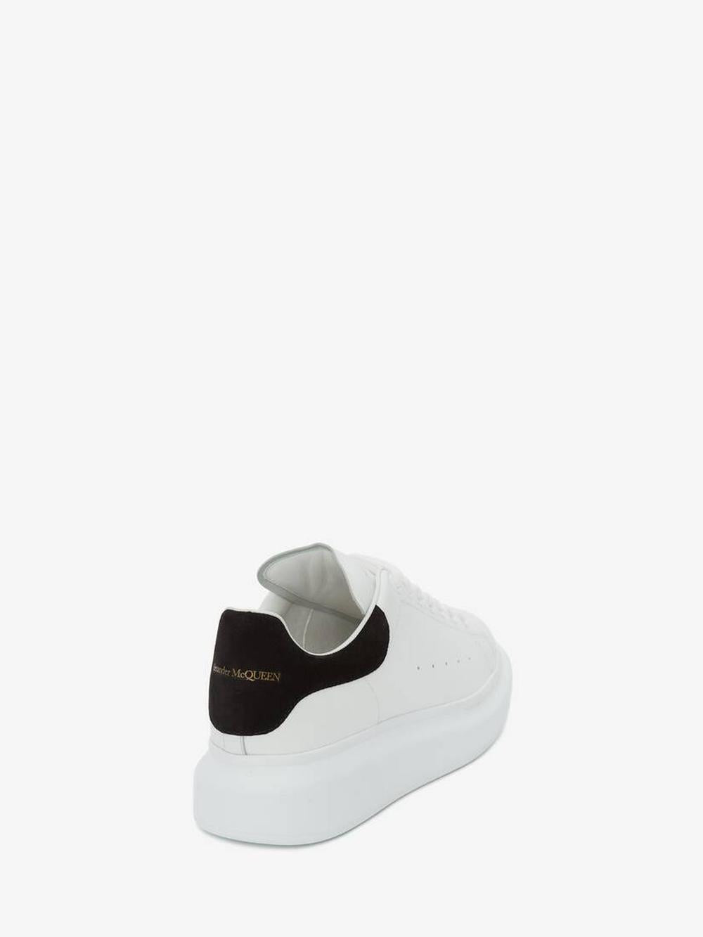ALEXANDER MCQUEEN Women Oversized Sneakers in White/Black 553770WIEF19061