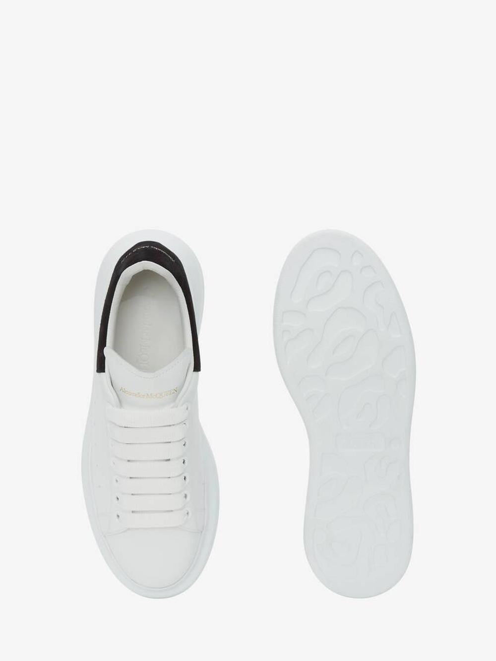 ALEXANDER MCQUEEN Women Oversized Sneakers in White/Black 553770WIEF19061