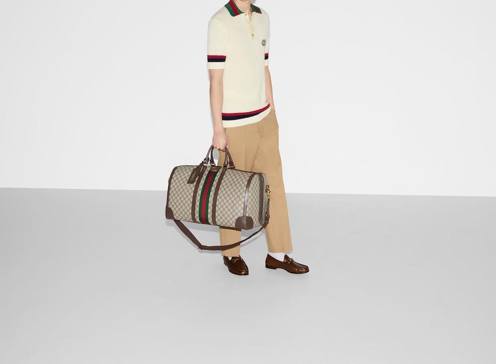 حقيبة دافل كبيرة للرجال من GUCCI Gucci Savoy باللون البيج والأبنوس من قماش GG Supreme 724612 9C2ST 8746