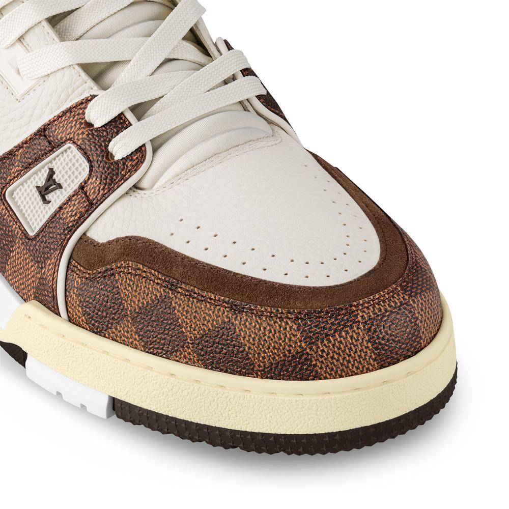 حذاء رياضي رجالي من Louis Vuitton LV Trainer بلون بني موكا 1ACV5R