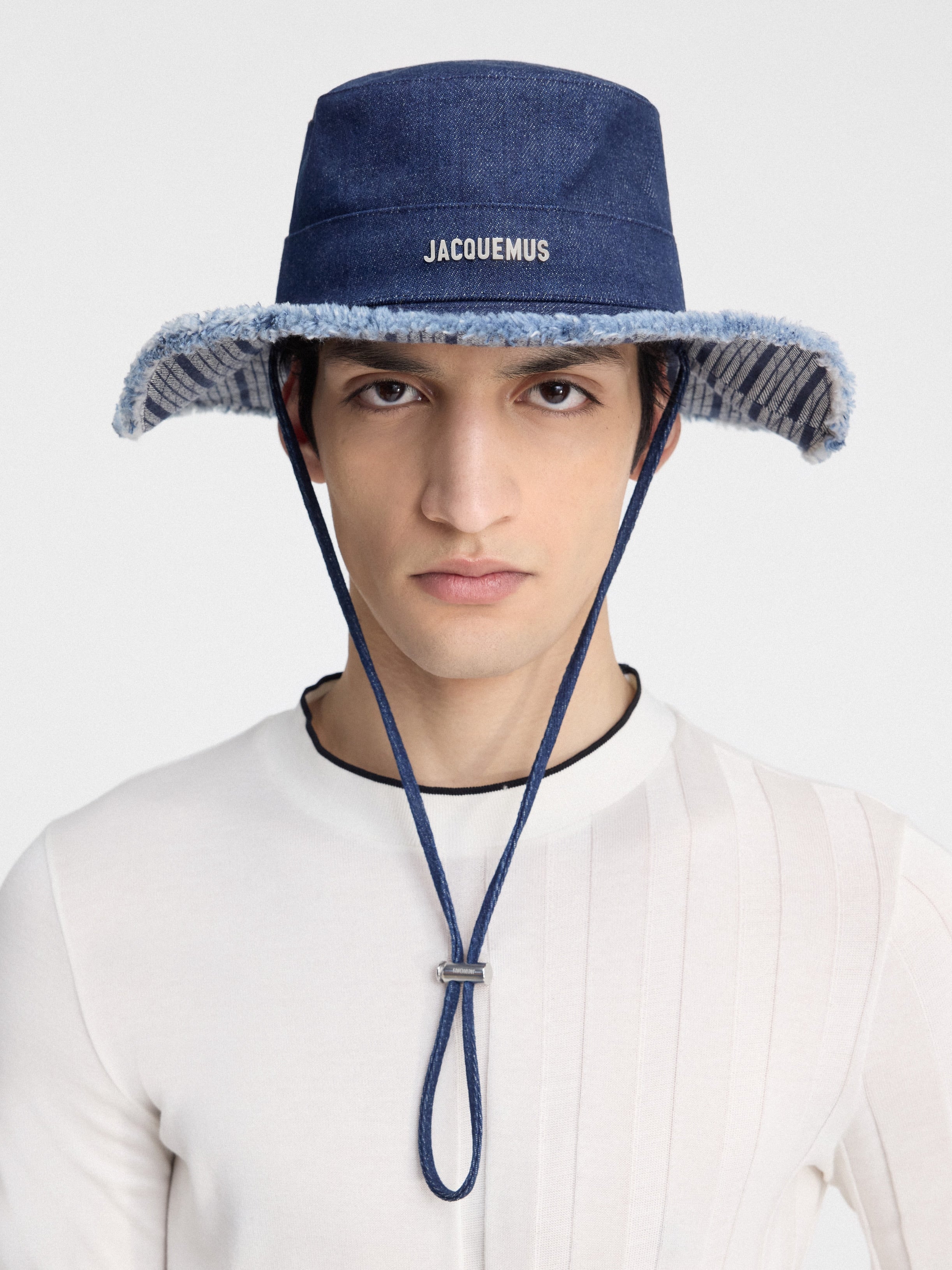 JACQUEMUS Men The Artichaut bucket hat Navy / Stripes 213AC002-1513-38F