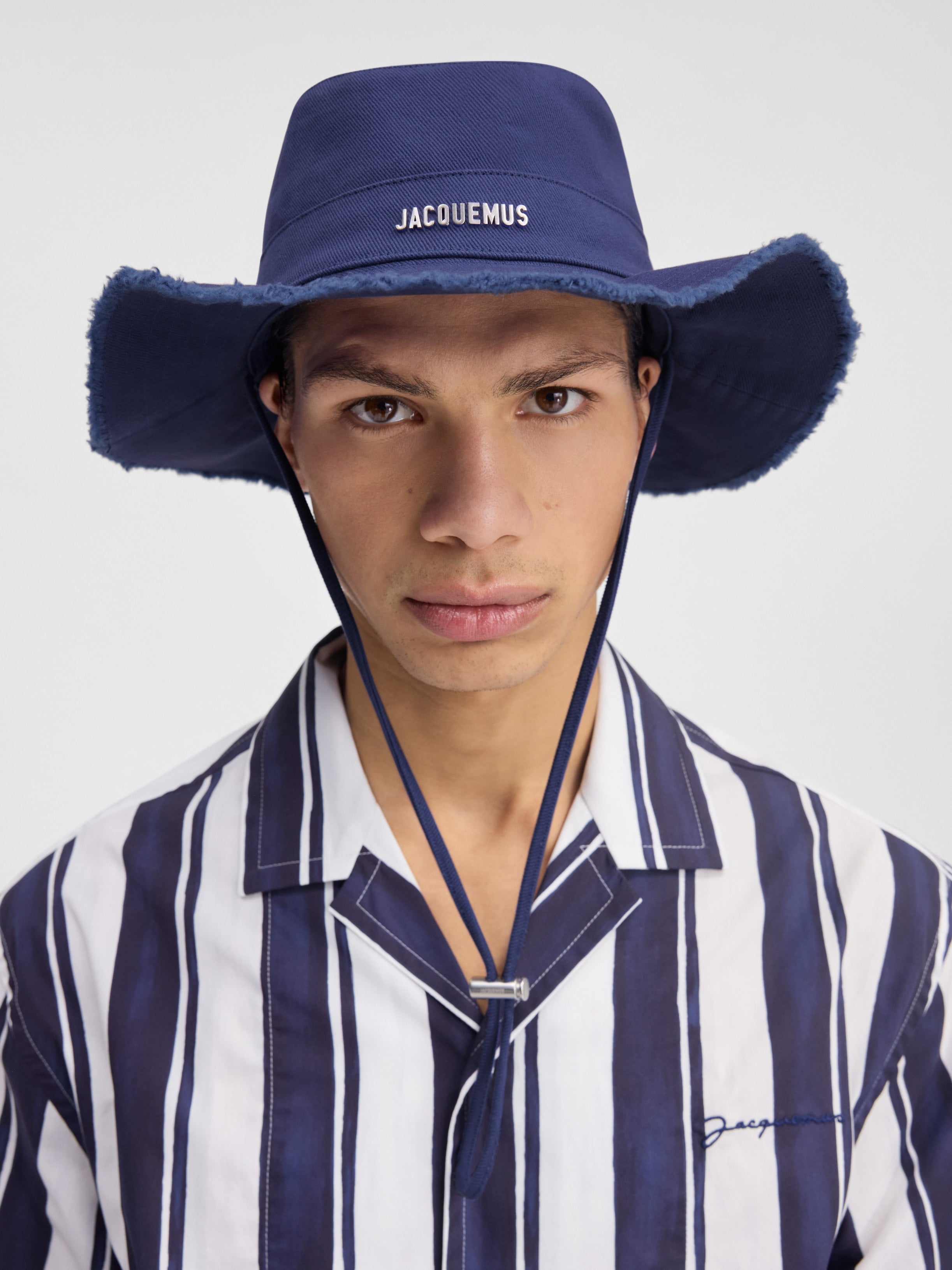 JACQUEMUS Men The Artichaut bucket hat Navy Blue 213AC002-5012-350