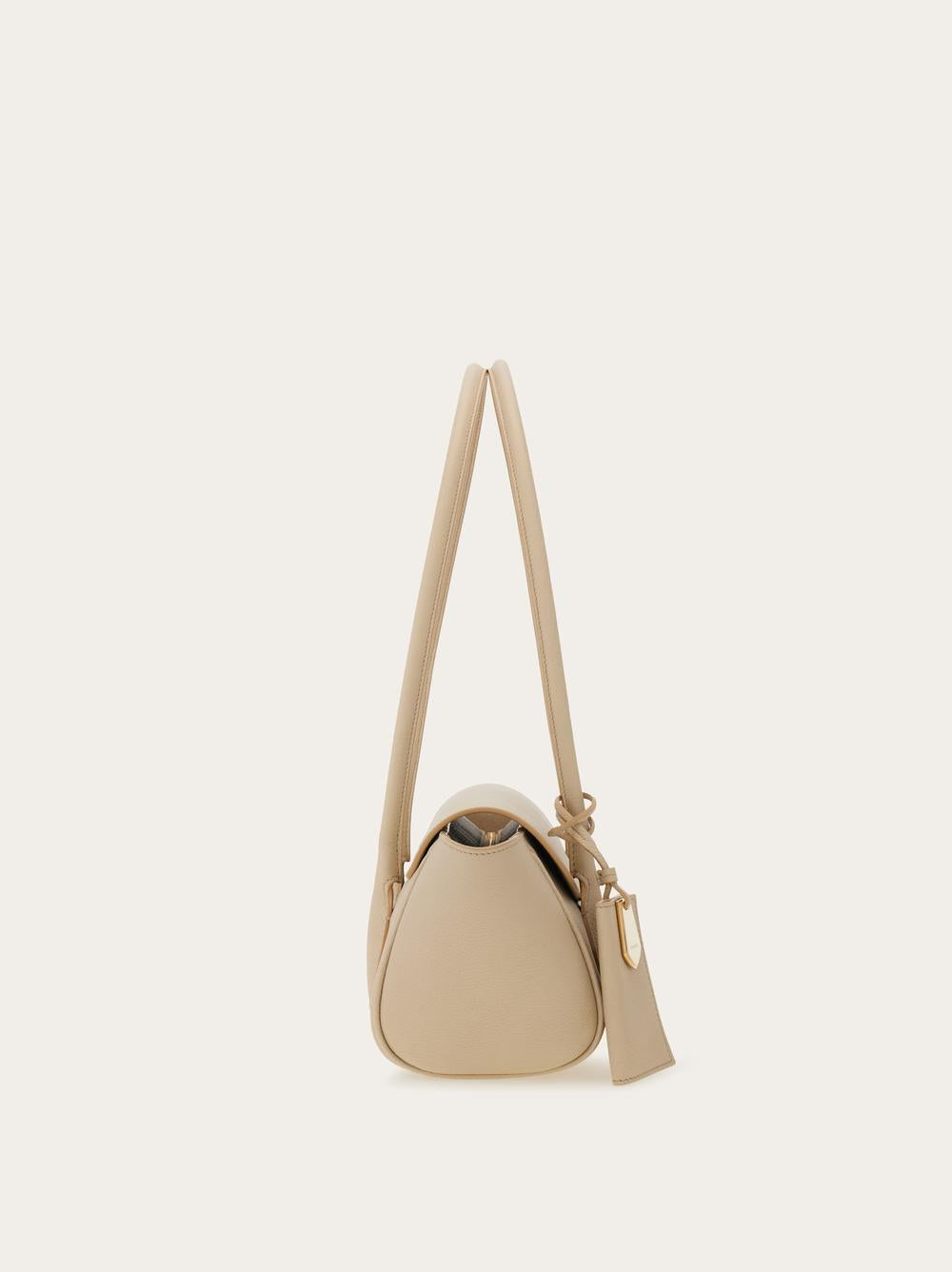 FERRAGAMO Women Sac cabas الشرق والغرب (S) بيير 218953 779115