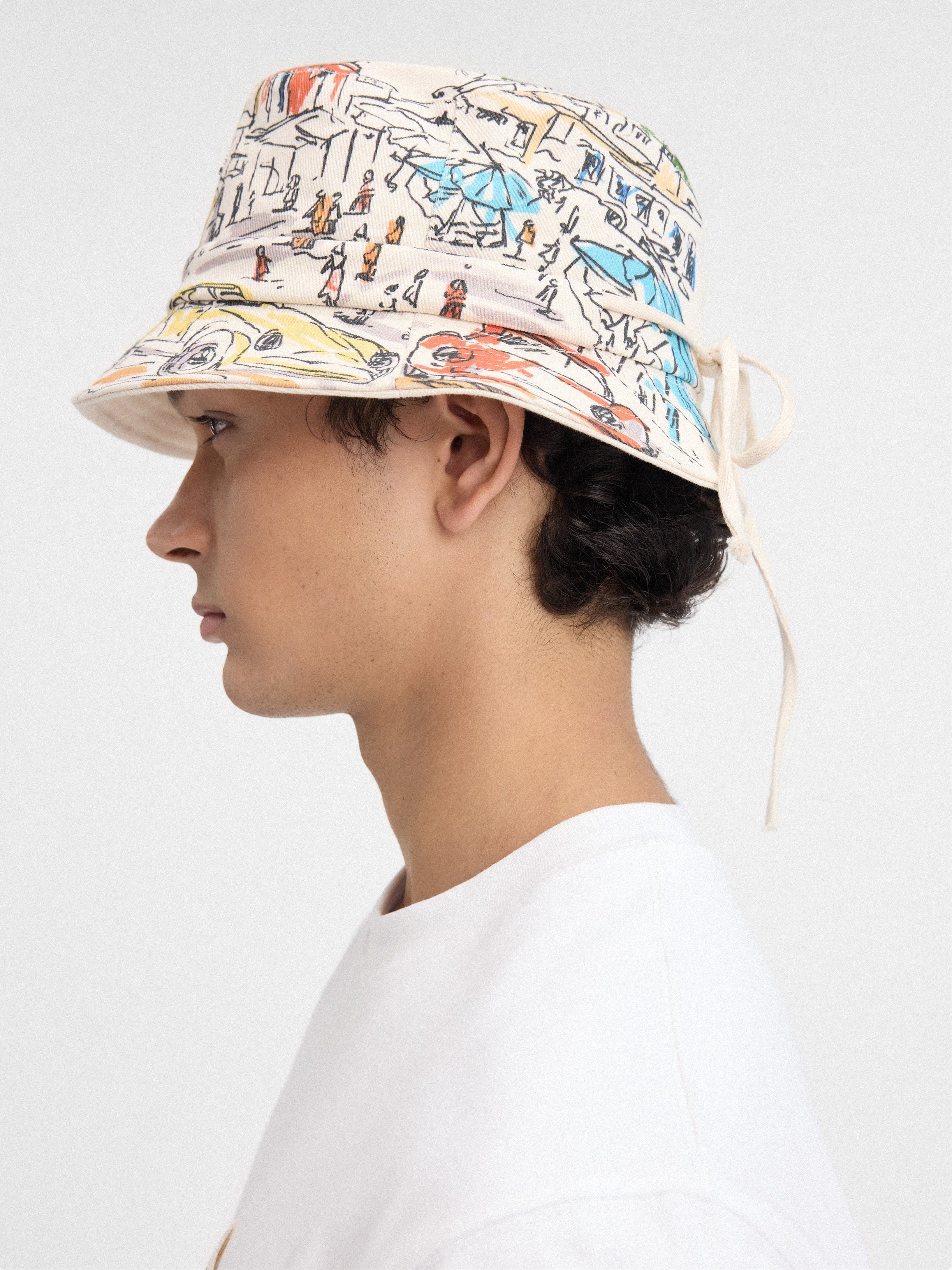 JACQUEMUS Women The Gadjo bucket hat Print Capri Cars White 223AC001-5002-1HI