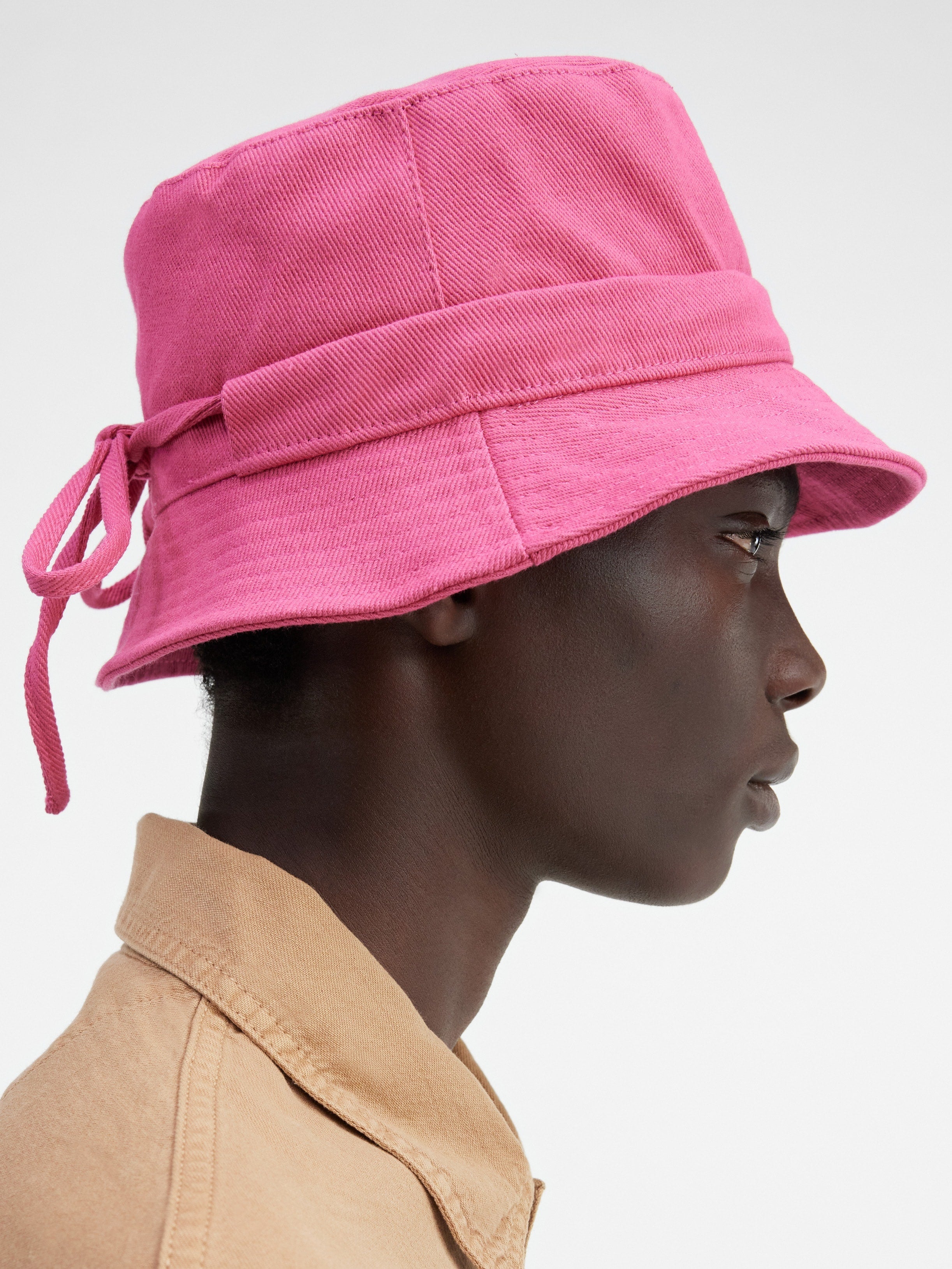 JACQUEMUS Women The Gadjo bucket hat Pink 223AC001-5012-430