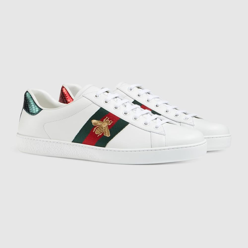 حذاء رياضي GUCCI Ace للرجال مع تطريز جلدي أبيض 429446 02JP0 9064