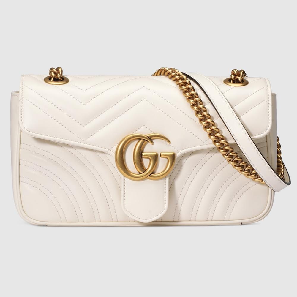 حقيبة كتف صغيرة GUCCI GG Marmont للنساء من الجلد الأبيض المبطن بنقشة شيفرون ‎443497 DTDIT 9022