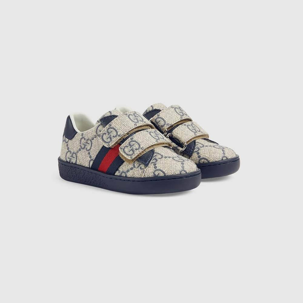 حذاء رياضي Gucci Ace للأطفال الصغار من GUCCI باللونين الأزرق والرمادي GG Supreme 463088 FACYF 4055