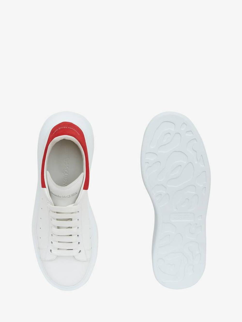 ALEXANDER MCQUEEN Men Oversized Sneaker in White/lust Red White/Lust 553680WHGP79676