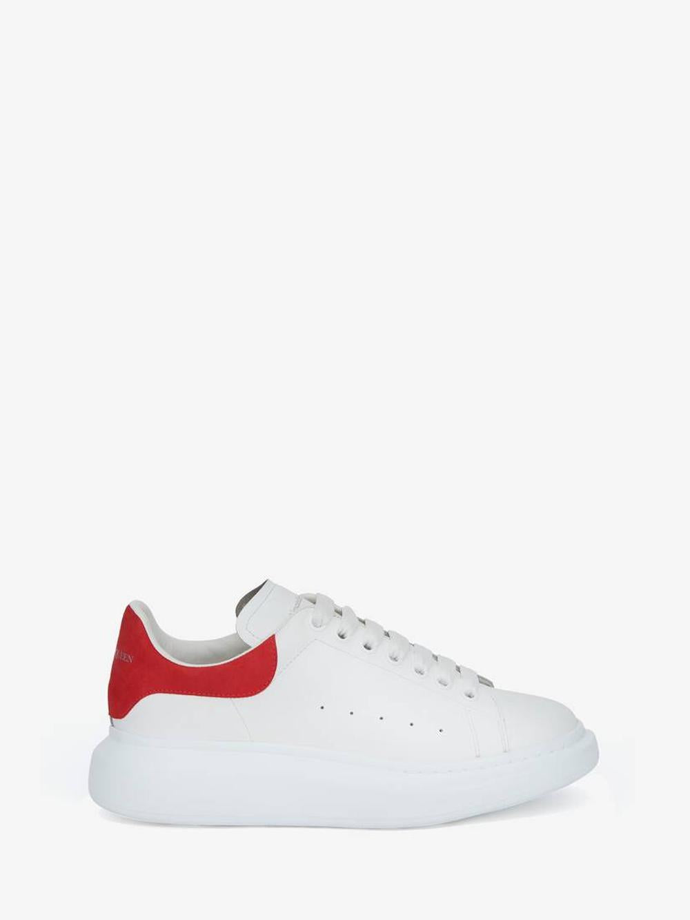 ALEXANDER MCQUEEN Men Oversized Sneaker in White/lust Red White/Lust 553680WHGP79676