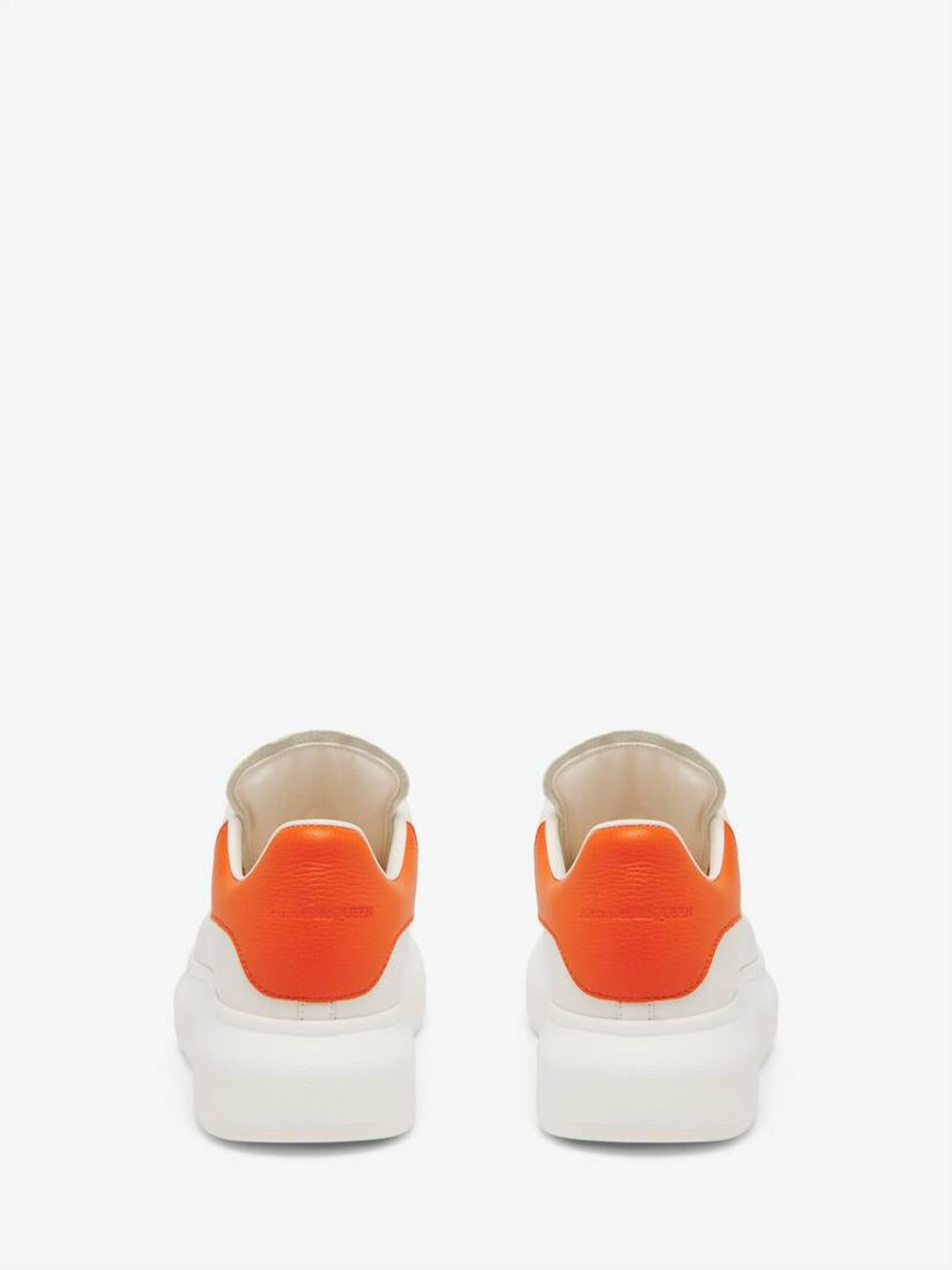 ALEXANDER MCQUEEN Men Oversized Sneaker in Off White/orange White/Orange 553680WIACV9072