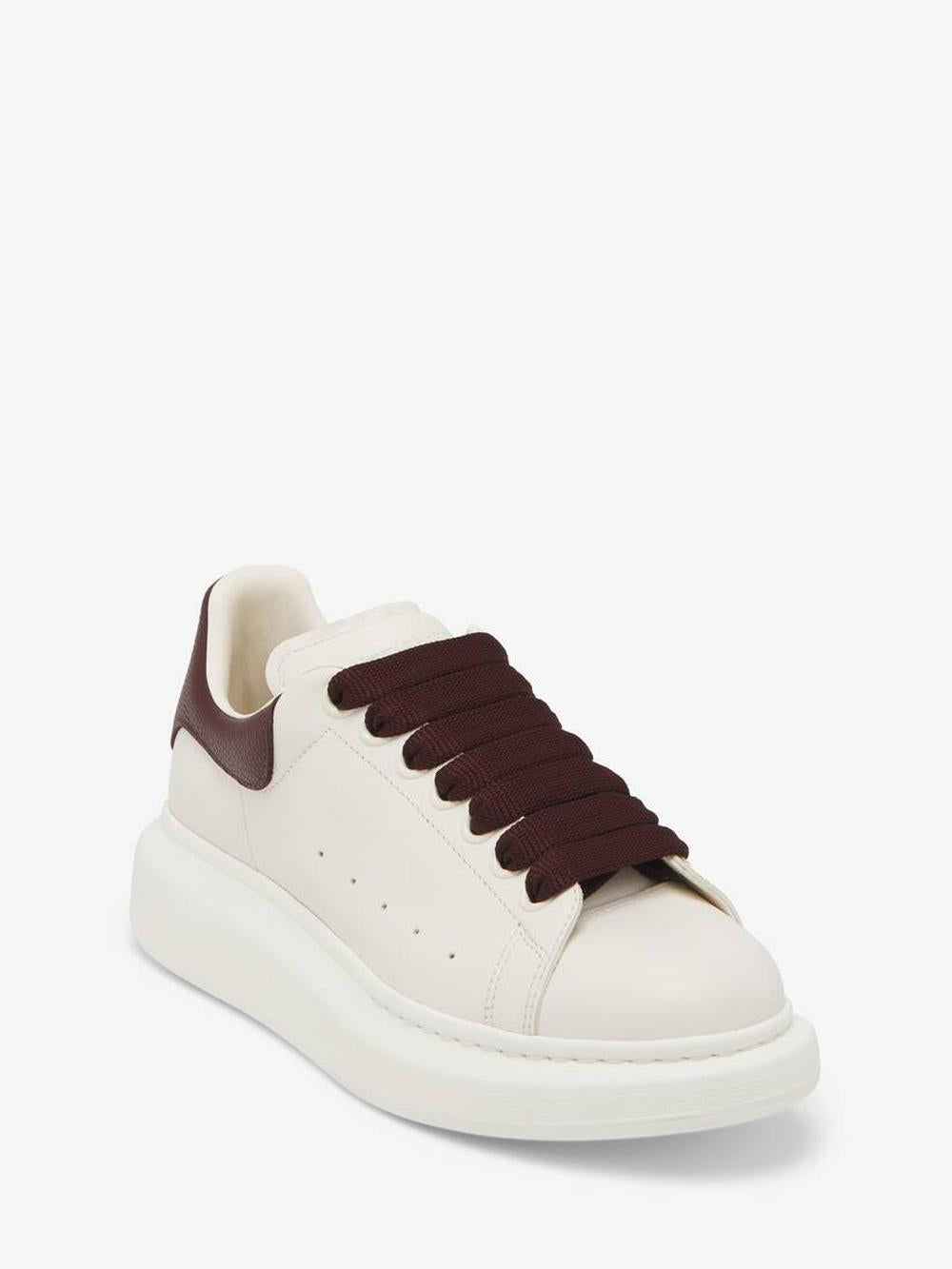 ALEXANDER MCQUEEN Men Oversized Sneaker in Off-white/bordeaux Off-White/Bordeaux 553680WIACV9092