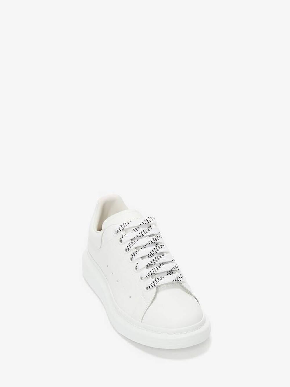 ALEXANDER MCQUEEN Men Oversized Sneaker in White 553680WIEE09000