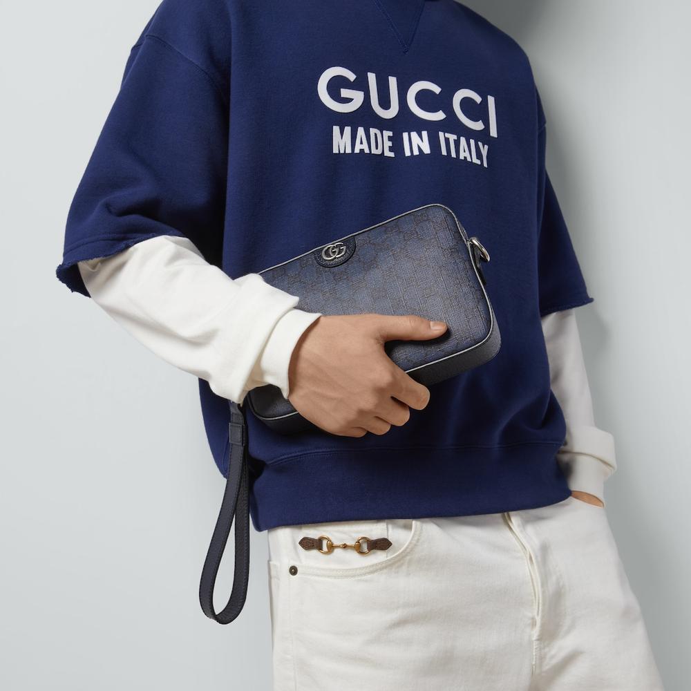 حقيبة كروس بودي صغيرة للرجال من GUCCI Ophidia باللونين الأزرق والأسود من قماش GG Supreme 699439 UULHK 8441