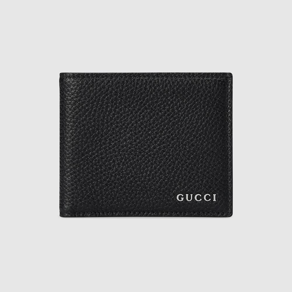 محفظة GUCCI للرجال ثنائية الطي مع شعار Gucci جلد أسود 771148 AABXM 1000