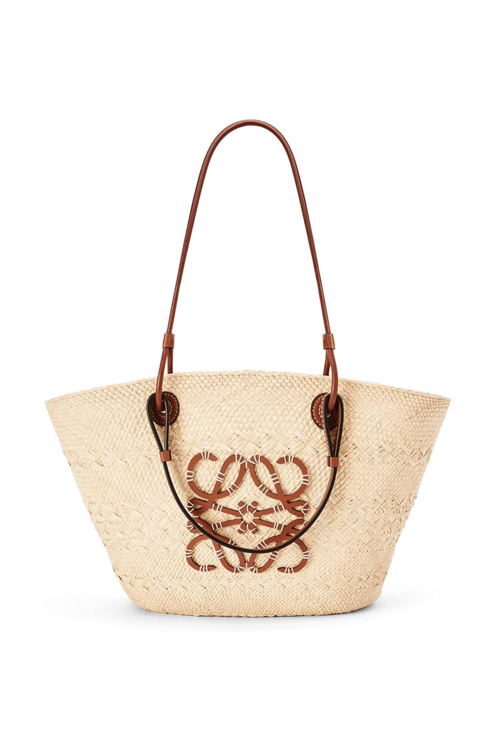 LOEWE Women Medium Anagram Basket bag in iraca palm and calfskin Natural/Tan A223T43X02-2435