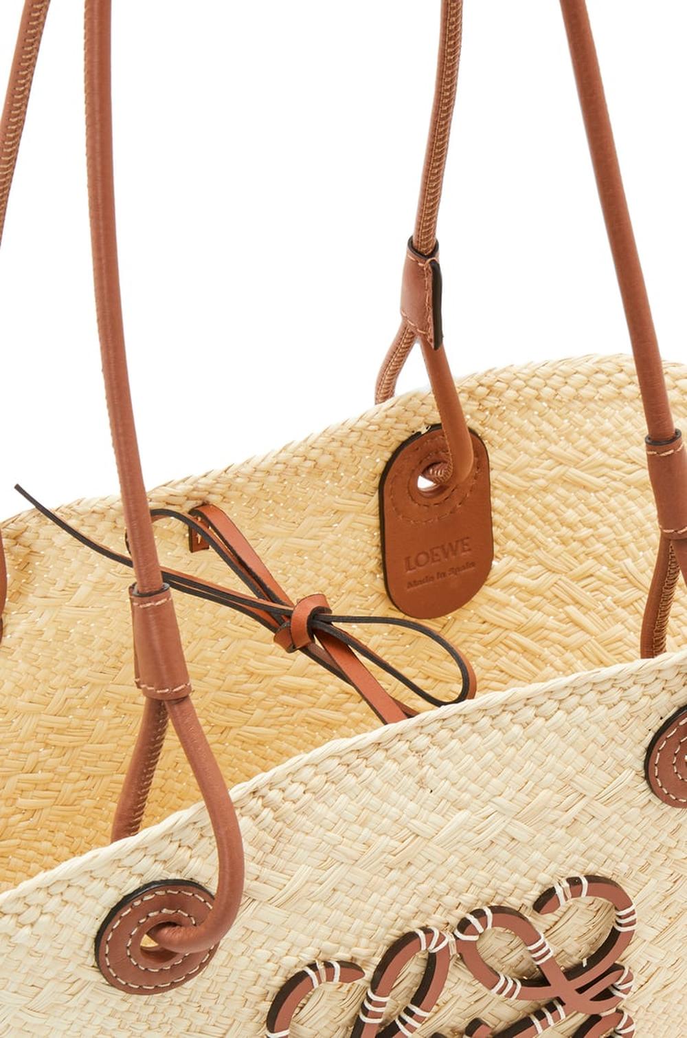 LOEWE Women Medium Anagram Basket bag in iraca palm and calfskin Natural/Tan A223T43X02-2435