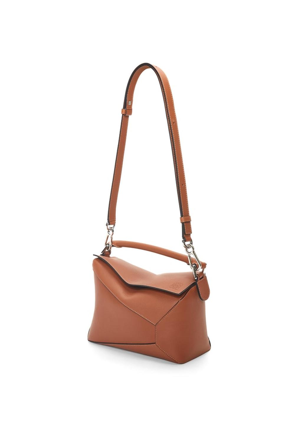 LOEWE Women Small Puzzle bag in classic calfskin Tan A510P60X41-2530