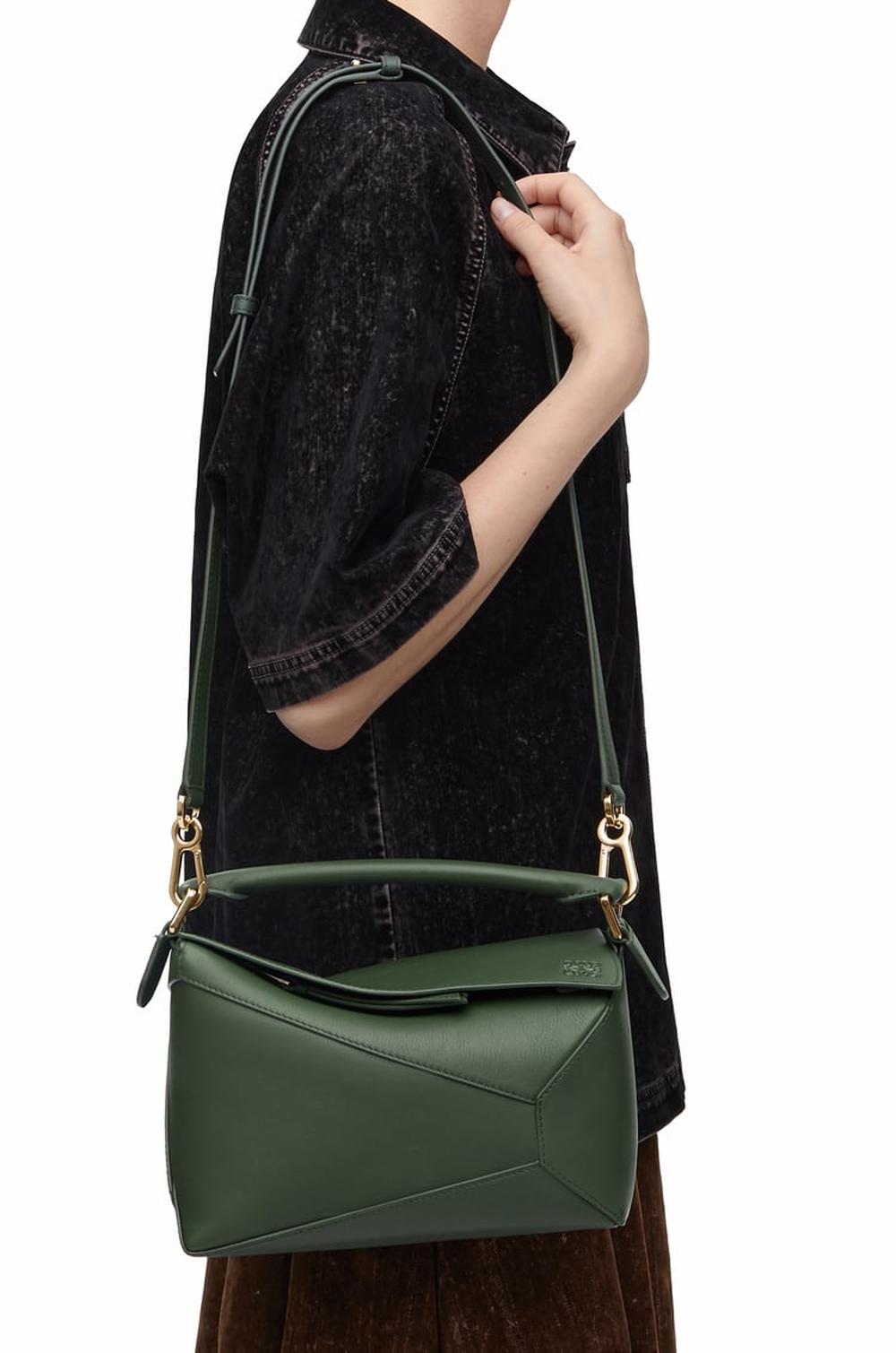 LOEWE Women Small Puzzle bag in classic calfskin Bottle Green A510P60X41-4360