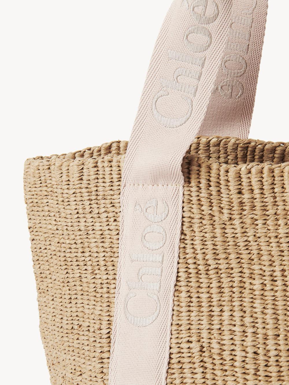 CHLOE Women Large Woody basket in natural fibers Blushy Beige CHC23AS380L1826Y