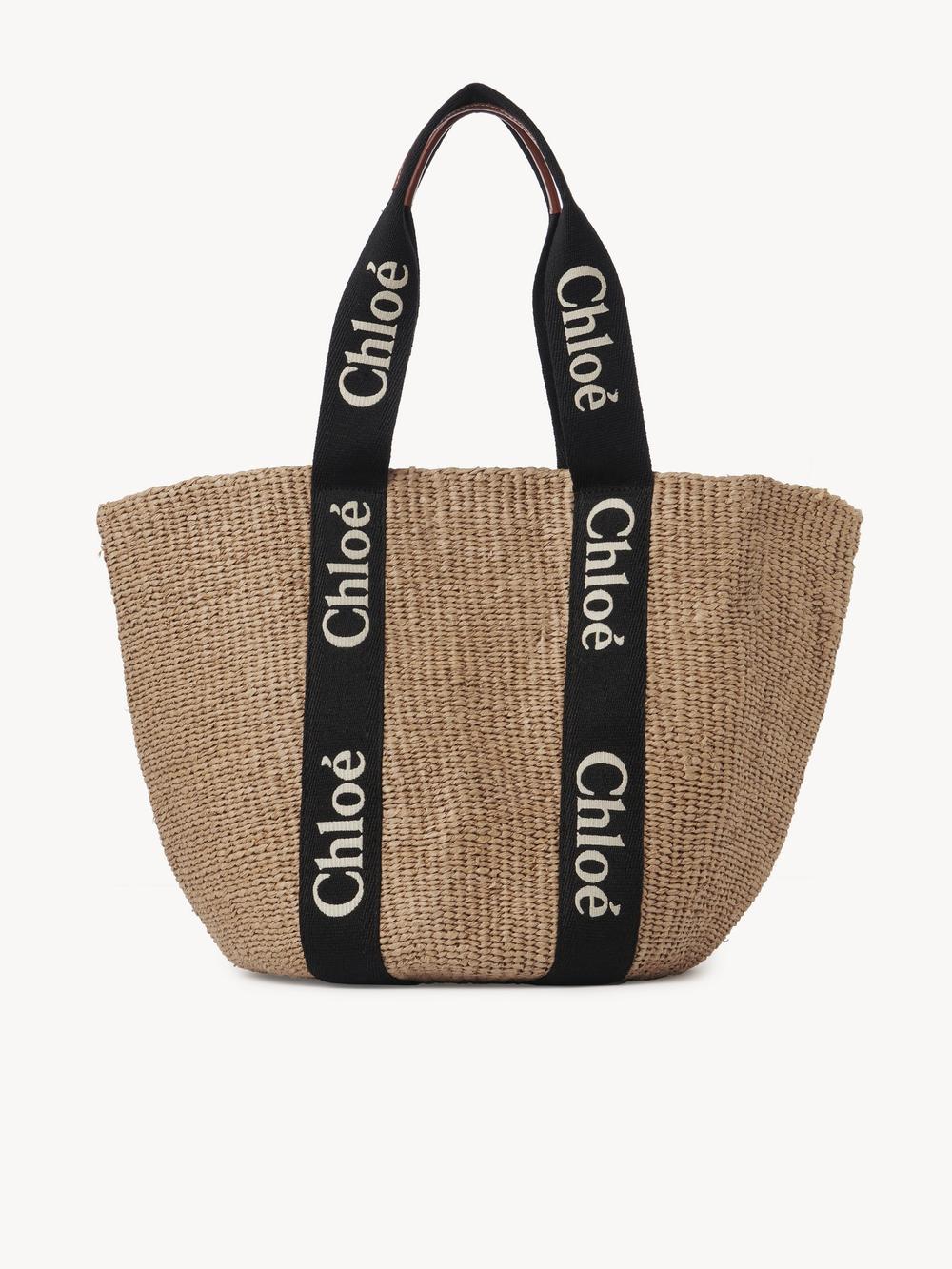 CHLOE Women Large Woody basket in natural fibers Black & Beige CHC23AS380L18915