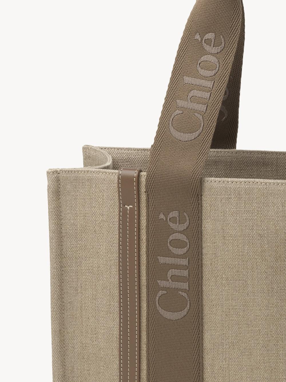 CHLOE Women Woody linen tote bag Dark Nut CHC23AS383L1729X