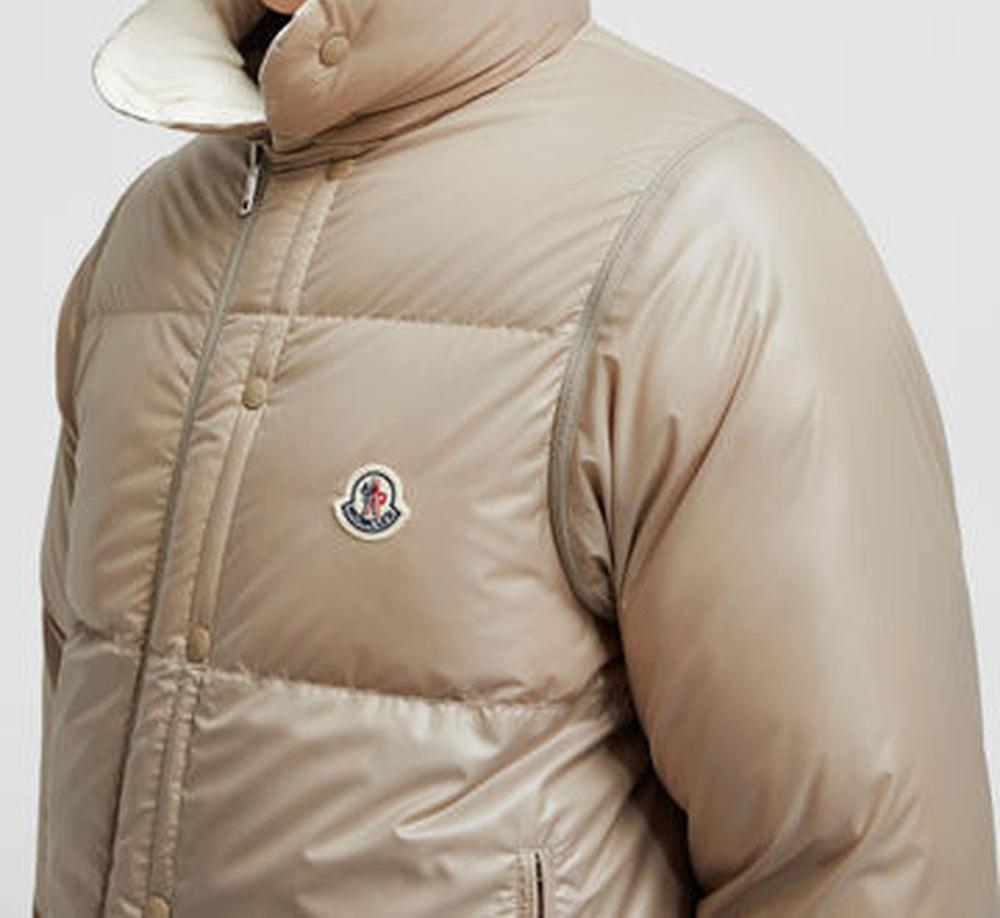 MONCLER Men Moncler Verone Reversible Short Down Jacket White J20911A002115985T034