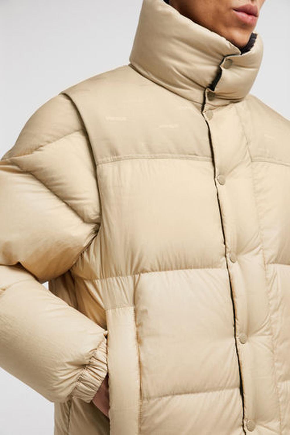 MONCLER Men Moncler Verone Reversible Short Down Jacket Sand Beige J20911A002115985T230