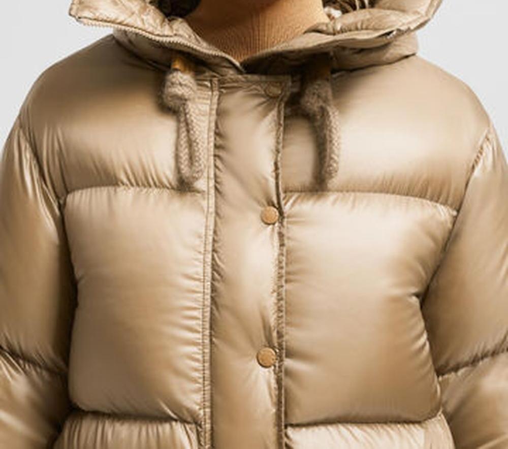 سترة نسائية قصيرة من MONCLER Borey بغطاء رأس بلون بني فاتح J20931A00088595ZZ206