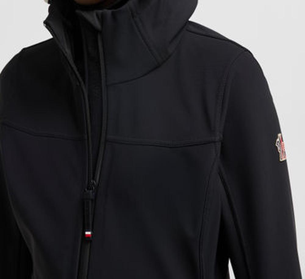 سترة MONCLER Zumeles ذات غطاء رأس للنساء باللون الأسود J20981A00018597O1999